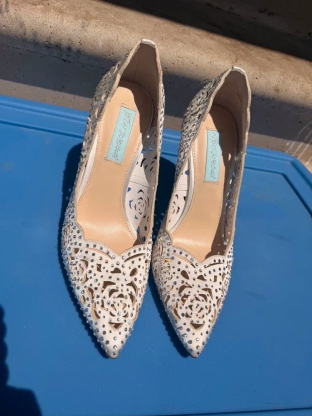 Blue by Betsey Johnson Laser Cut Crystal Bridal Wedding Heels Size 8